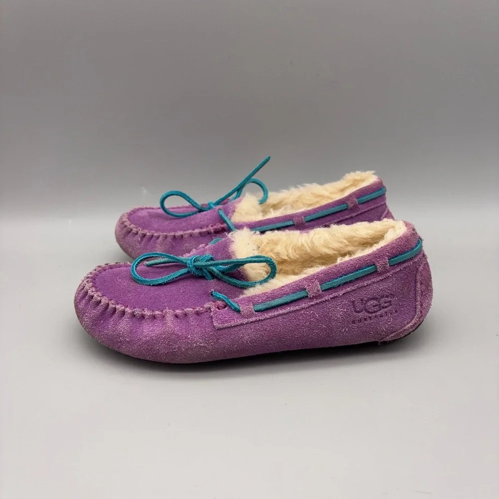 UGG Dakota Slippers Girls 2 Purple Solid Suede Shearling Lined Boho Comfort